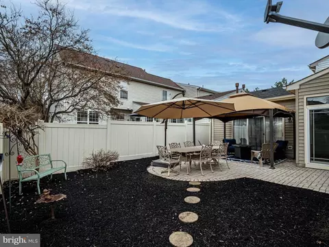 Exterior - 43265 Walter Ter, Ashburn, VA 20147 photo 7 of 9