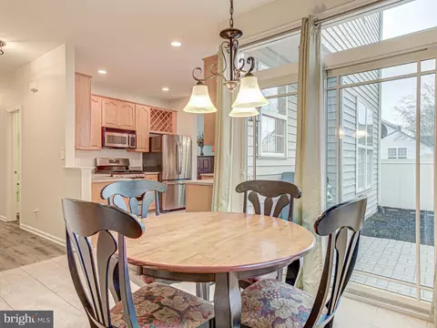 Dining - 43265 Walter Ter, Ashburn, VA 20147 photo 5 of 6