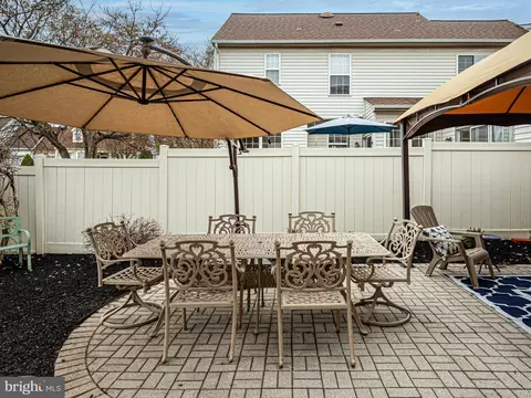 Exterior - 43265 Walter Ter, Ashburn, VA 20147 photo 8 of 9
