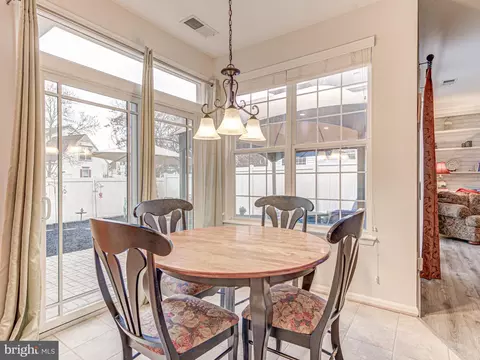 Dining - 43265 Walter Ter, Ashburn, VA 20147 photo 4 of 6