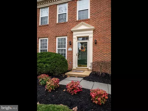 Exterior - 43265 Walter Ter, Ashburn, VA 20147 photo 5 of 9
