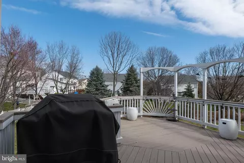 Exterior - 43832 Robindale Ct, Ashburn, VA 20147 photo 8 of 11