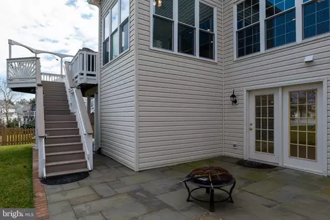 Exterior - 43832 Robindale Ct, Ashburn, VA 20147 photo 10 of 11