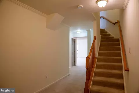 Entry Way - 43832 Robindale Ct, Ashburn, VA 20147 photo 4 of 4