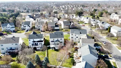 View/Area - 43832 Robindale Ct, Ashburn, VA 20147 photo 1 of 2