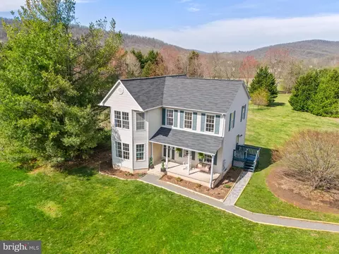 37170 Koerner Ln, Purcellville, VA 20132