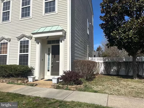 43514 Hyland Hills St, Chantilly, VA 20152