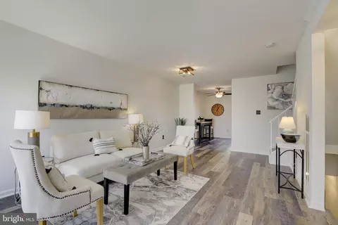 45025 Fellowship Sq, Ashburn, VA 20147
