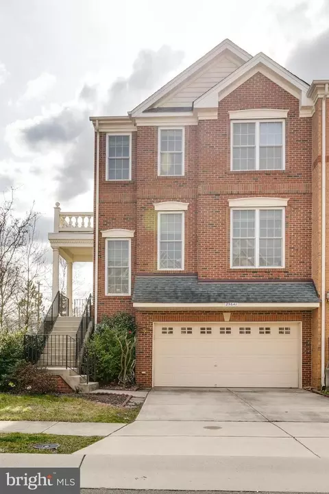 25641 America Sq, Chantilly, VA 20152