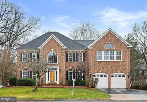 20452 Swan Creek Ct, Sterling, VA 20165