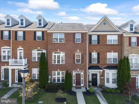 20918 Houseman Ter, Ashburn, VA 20148