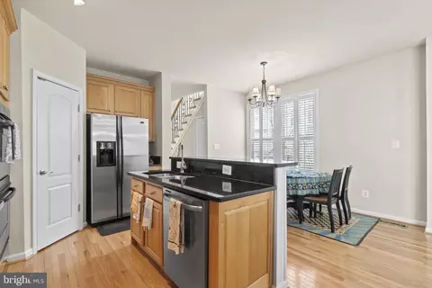 Kitchen - 21878 Windover Dr, Broadlands, VA 20148 photo 2 of 4