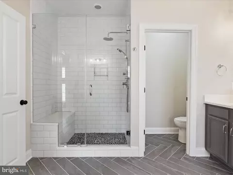 22737 Highcrest Cir, Brambleton, VA 20148 photo 31