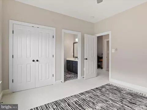 22737 Highcrest Cir, Brambleton, VA 20148 photo 34
