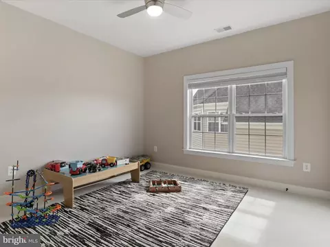 22737 Highcrest Cir, Brambleton, VA 20148 photo 33