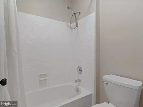 22737 Highcrest Cir, Brambleton, VA 20148 photo 36