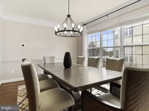 22737 Highcrest Cir, Brambleton, VA 20148 photo 5