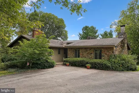 39773 Thomas Mill Rd, Leesburg, VA 20175