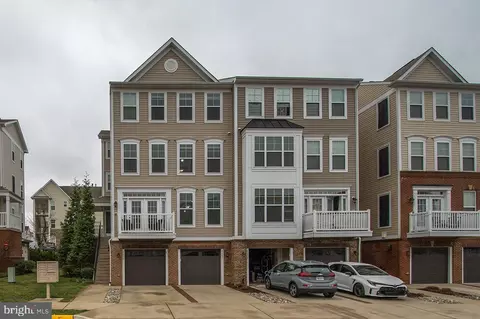 42229 Canary Grass Sq, Aldie, VA 20105