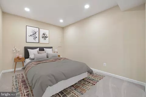 Bedroom - 42903 Center St, Chantilly, VA 20152 photo 3 of 6