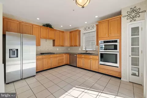Kitchen - 42903 Center St, Chantilly, VA 20152 photo 2 of 4