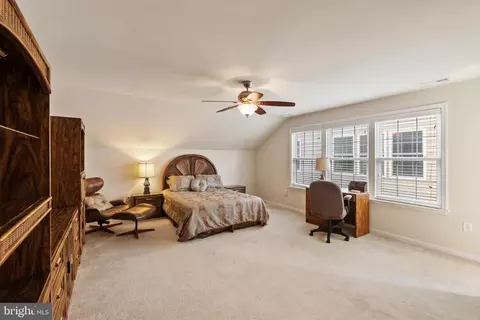 Bedroom - 20495 Crescent Pointe Pl, Ashburn, VA 20147 photo 4 of 7