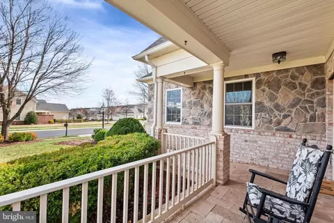 Exterior - 20495 Crescent Pointe Pl, Ashburn, VA 20147 photo 7 of 16
