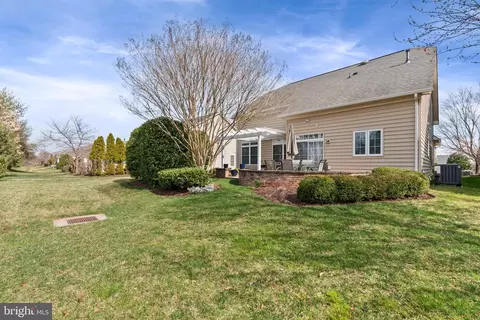 Exterior - 20495 Crescent Pointe Pl, Ashburn, VA 20147 photo 12 of 16