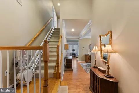 Entry Way - 20495 Crescent Pointe Pl, Ashburn, VA 20147 photo 2 of 4
