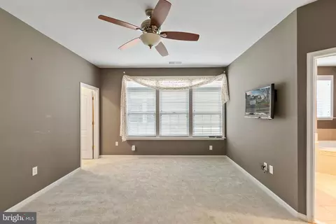 Bedroom - 20495 Crescent Pointe Pl, Ashburn, VA 20147 photo 2 of 7