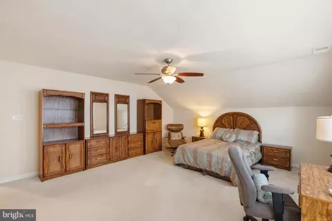 Bedroom - 20495 Crescent Pointe Pl, Ashburn, VA 20147 photo 6 of 7