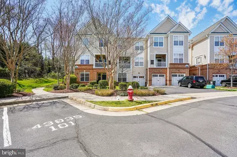 Exterior - 43935 Hickory Corner Ter #101, Ashburn, VA 20147 photo 3 of 12