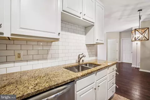 Kitchen - 43935 Hickory Corner Ter #101, Ashburn, VA 20147 photo 3 of 3