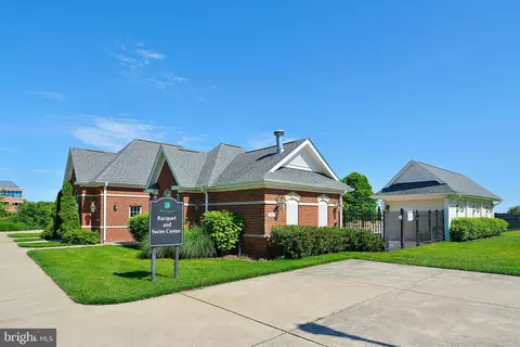 Exterior - 43935 Hickory Corner Ter #101, Ashburn, VA 20147 photo 6 of 12