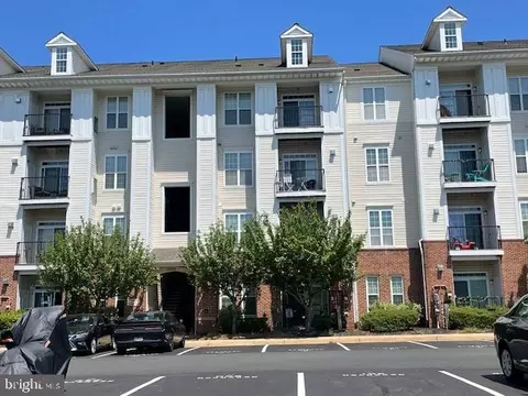 21216 Mcfadden Sq #306, Sterling, VA 20165