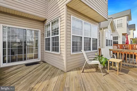 Exterior - 21060 Mossy Glen Ter, Ashburn, VA 20147 photo 3 of 6