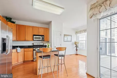 Kitchen - 21060 Mossy Glen Ter, Ashburn, VA 20147 photo 1 of 4