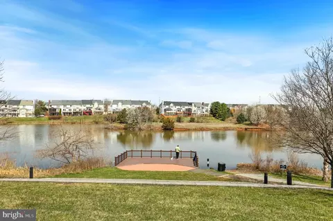 View/Area - 21060 Mossy Glen Ter, Ashburn, VA 20147 photo 2 of 6