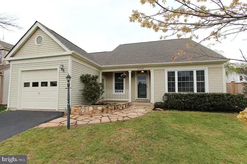 21043 Thoreau Ct, Sterling, VA 20164