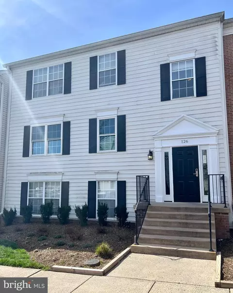 126 Fort Evans Rd SE #B, Leesburg, VA 20175