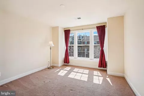 42722 Keiller Ter, Ashburn, VA 20147 photo 25