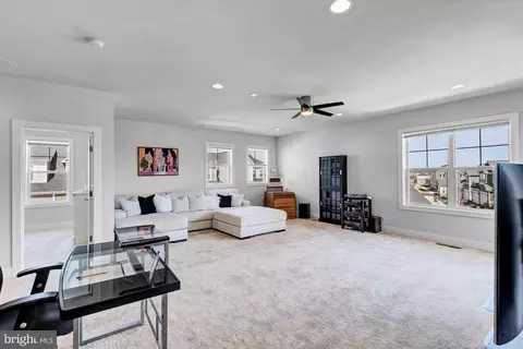 Entry Way - 23672 Jayadev Ter, Ashburn, VA 20148 photo 16 of 21