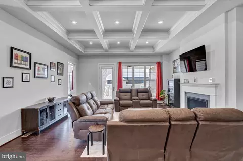 Living - 23672 Jayadev Ter, Ashburn, VA 20148 photo 1 of 2