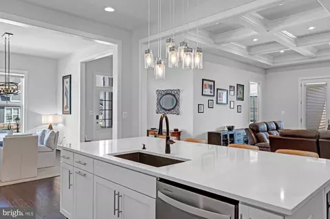 Kitchen - 23672 Jayadev Ter, Ashburn, VA 20148 photo 10 of 12