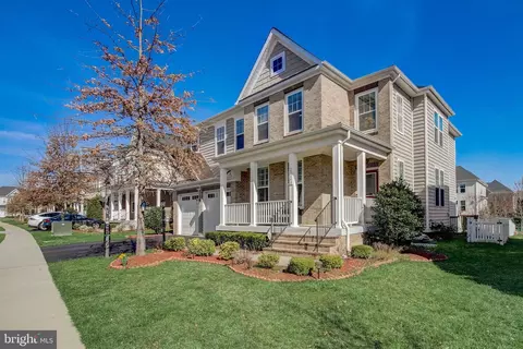 23640 Memorial Heights Ct, Ashburn, VA 20148