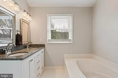 43439 Postrail Sq, Ashburn, VA 20147 photo 21