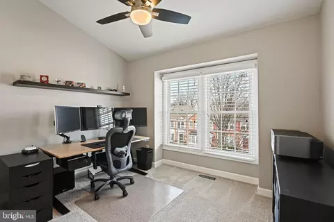 43439 Postrail Sq, Ashburn, VA 20147 photo 25