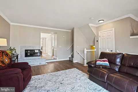 43439 Postrail Sq, Ashburn, VA 20147 photo 6