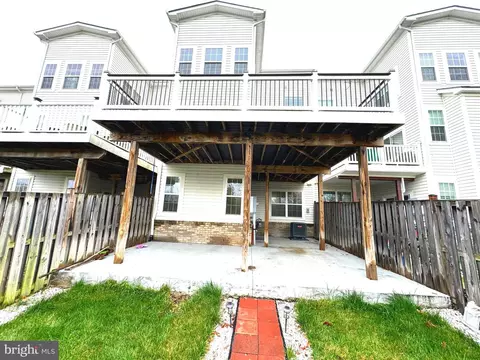 Exterior - 23212 Tradewind Dr, Brambleton, VA 20148 photo 9 of 9