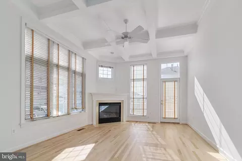 Other - 24902 Earlsford Dr, Chantilly, VA 20152 photo 5 of 17